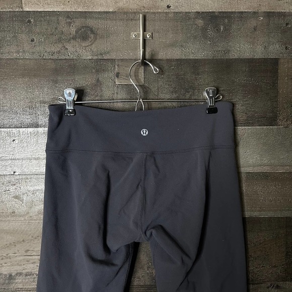 SOLD Lululemon Crop Pants 8 - Picture 3 of 3